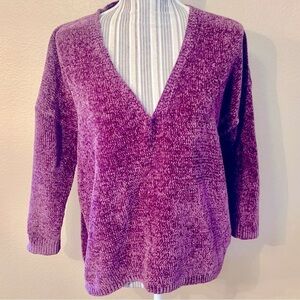 Express Sweater Medium Deep V-Neck Purple Chenille Super Soft 3/4 Length Sleeve
